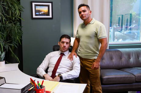 Hot american boys hairy stud Ty Roderick and beefcake Damian Night have a hot sex