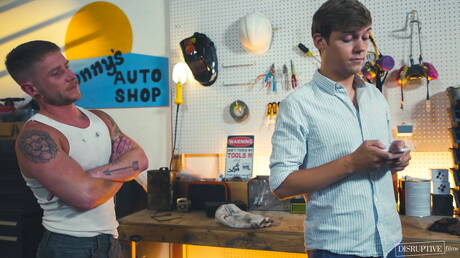 Disruptive Films: De jonge Amerikaan Jack Bailey en de stoere Colt Spence boren een kont