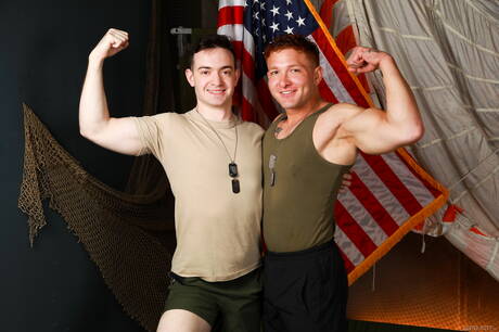 Active Duty: American strong bull Jeremiah Cruze and husky guy Damien King fuck after dick sucking