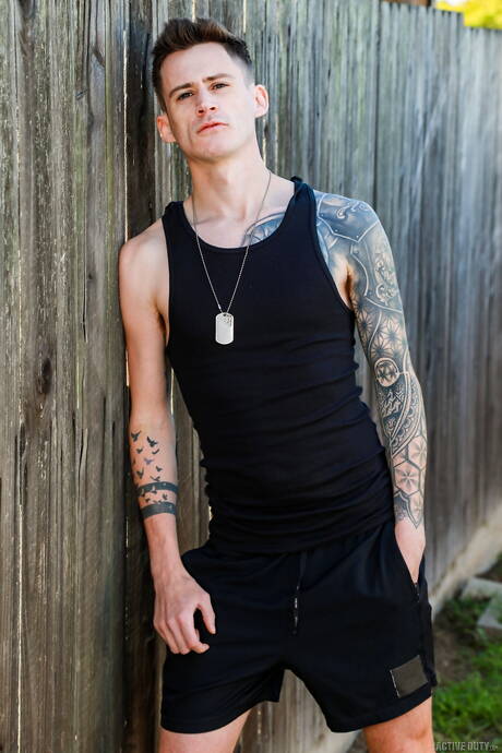 American muscular Blain Oconnor and  Cam Steele fuck after blowjob outdoor