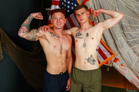 美國強壯公牛 Jeremiah Cruze 和種馬 Mick Marlo 鑽屁股