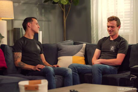 American muscular Scott Finn and latin beefcake Des Irez sucking and screwing each other