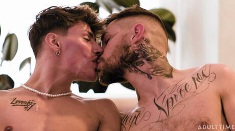 Zak, Cyrus Stark, Alpha, Dillon Diaz bei heißem interracial Fick