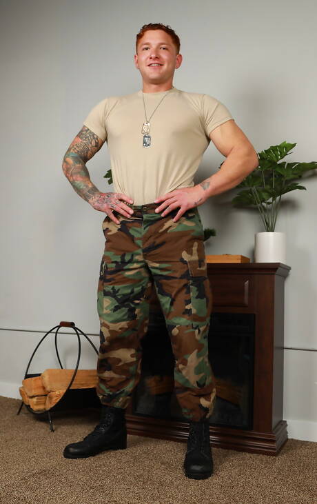 Adult Time: Famous americans, strong bull Blain Oconnor and strong bull Jeremiah Cruze fuck ass after sucking cock