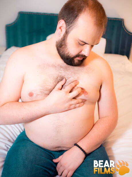 Pretty Stephen Haer teasing his dick