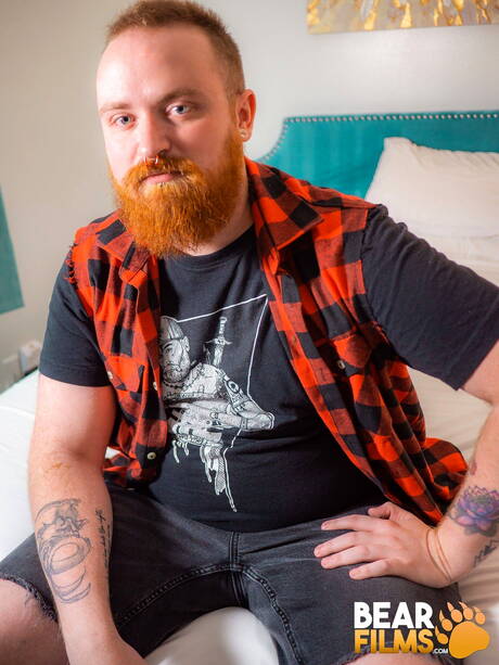 可愛いスコット・カーソンがチンポを弄ぶ