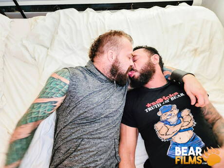 Attractive buddy Jason Ryder and gorgeous buddy Max Phoenix have a hot sex