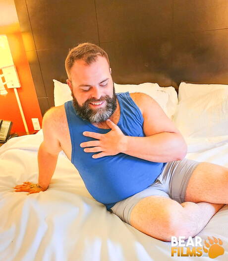 Mature bear Pj Brown posing nude