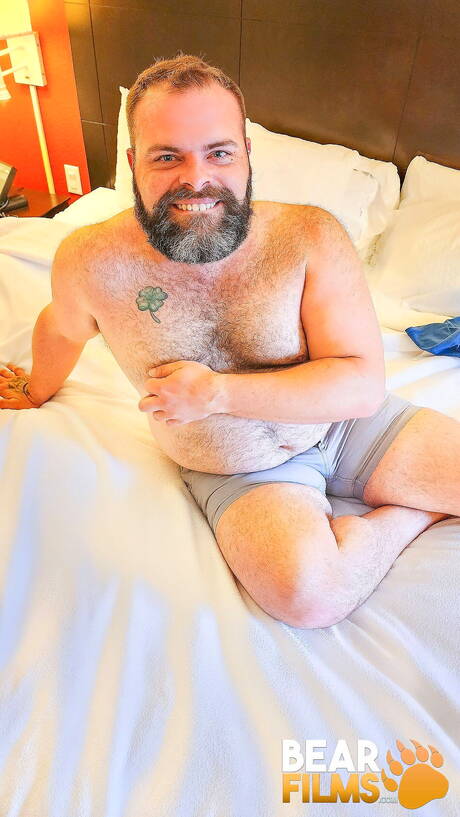 Mature bear Pj Brown posing nude