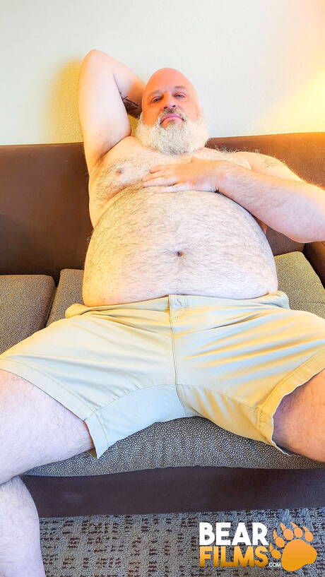 Sexy Cliff Boyd jerk off his cock