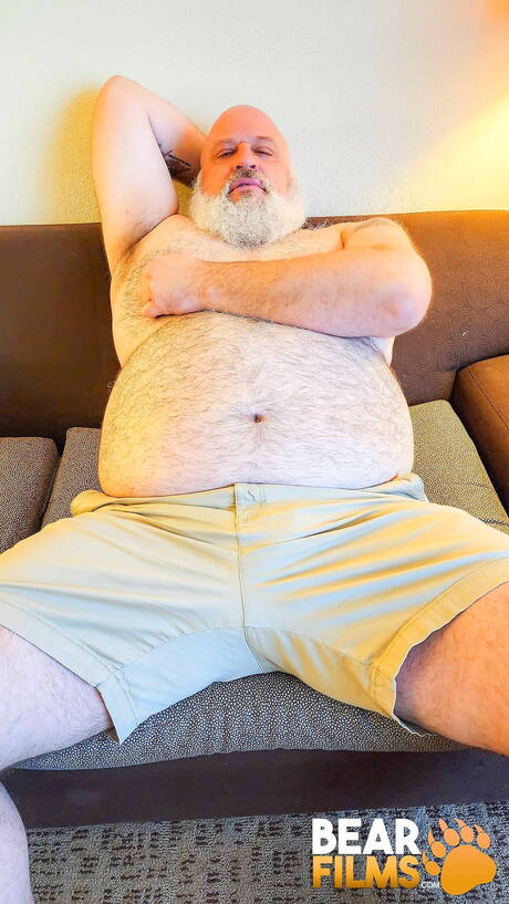 Sexy Cliff Boyd jerk off his cock