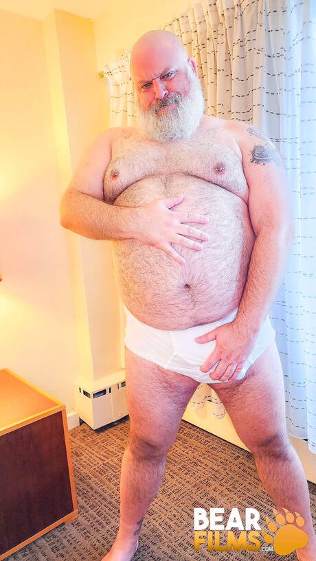 Sexy Cliff Boyd jerk off his cock