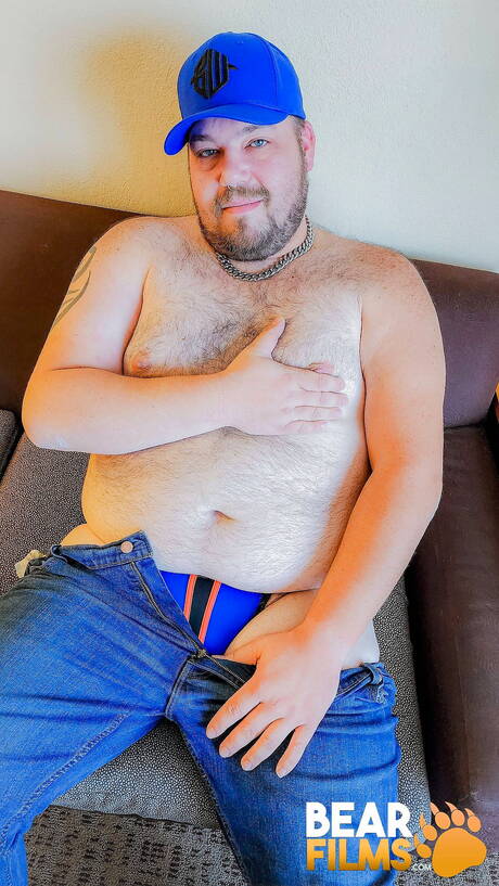 Nice Triq undressing and showing tight ass