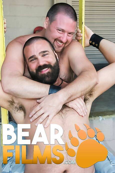 Beautiful guy Jon-erik and sensual dude Tank Michaels in hot homosexual scene