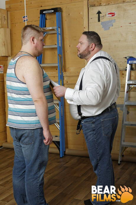 Gorgeous boy Bear Waters and hot boy Teddy Osborne have a good sex