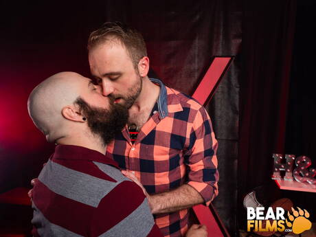 Le garçon sexy Dax Librastic et le gars sexy Harper Davis dans le sexe anal dur