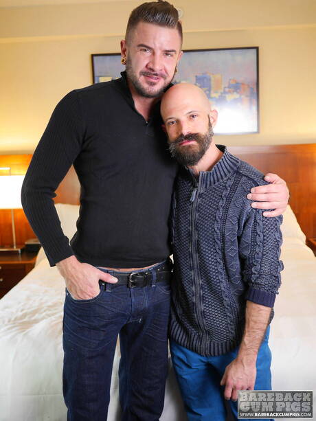 Der schwule Bär Mickey Carpathio und der amerikanische Hengst Dolf Dietrich lutschen und vögeln sich gegenseitig