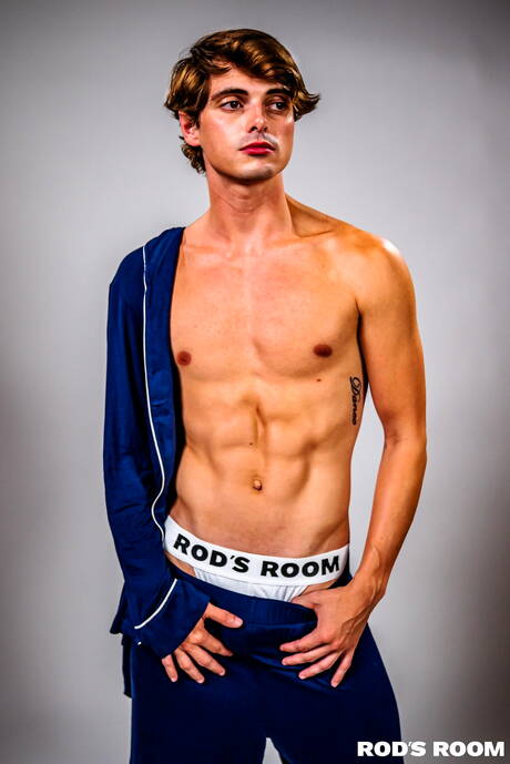 American stars young dude Ben Masters and strongman Deangelo Jackson fuck after  interracial blowjob outdoor