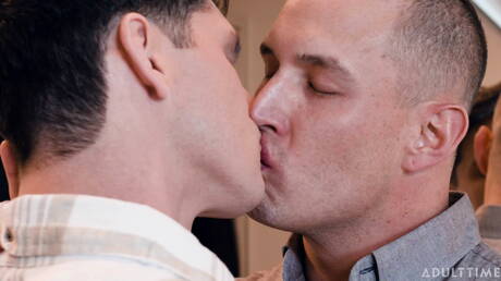 American stars hunk Brock Kniles and stud Devin Franco fuck ass after sucking