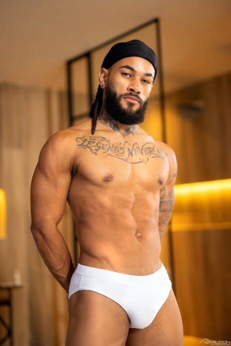 Horny boys Andy Rodrigues, Roxas Caelum and Yan in hard threesome sex at pool