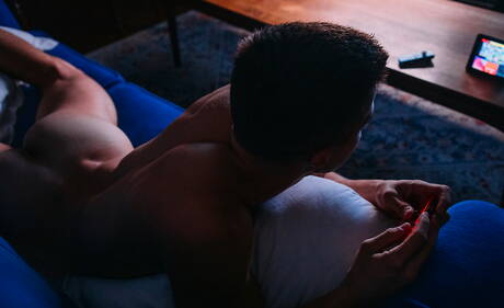 Il fusto americano Evan Knoxx e il forzuto Noah Rider hanno una scena di coppia bollente