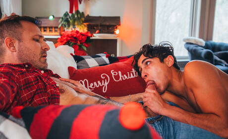 Heiße Amerikaner, der starke Mann Austin Wolf und der Twink Gabe Bradshaw bei heißer Arschfick-Action in der Küche