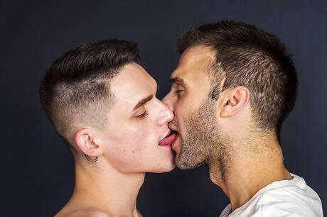 American young Avery Jones and canadian muscular Gabriel Clark in hot anal sex