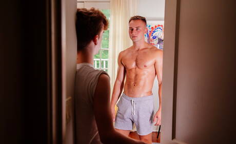 Cocky Boys: Hot american dudes muscular Daniel Evans and pretty boy Tannor Reed have a good anal sex outdoor