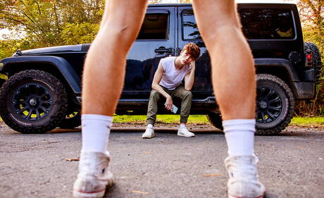 Hot american dudes muscular Daniel Evans and pretty boy Tannor Reed have a good anal sex outdoor