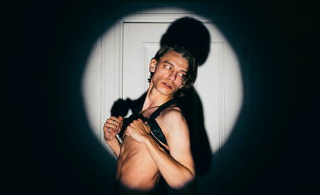 Canadian young boy Edward Terrant and canadian twink Leo Louis in hot anal sex