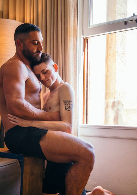 American stars pretty boy Avery Jones and mature bear Sharok love each other outdoor