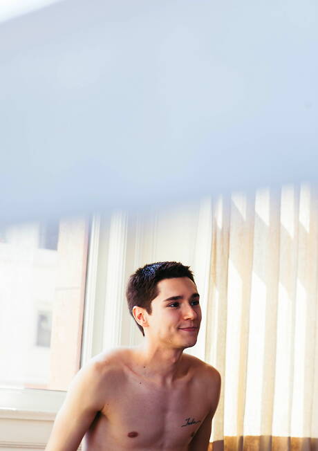 Hot american dudes superstud Adrian Hart and beautiful boy Leo Grand in hot interracial ass fuck action