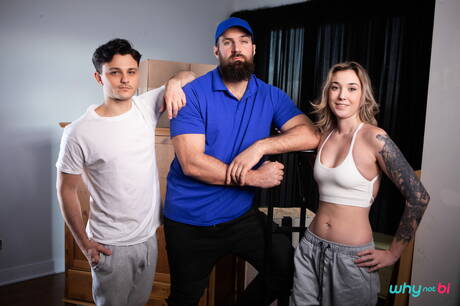 Die heißen Freunde Chuck Conrad, Enzo Muller und Nicki Hunter lieben bisexuelles Vergnügen