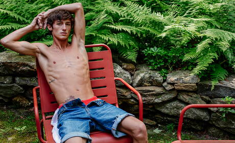 Hot american boys pretty boy Angel Rivera and young boy Dallas Preston have anal sex at the pool