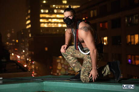 American strong bull Chuck Conrad and  Foxy Alex in hot ass bang outside