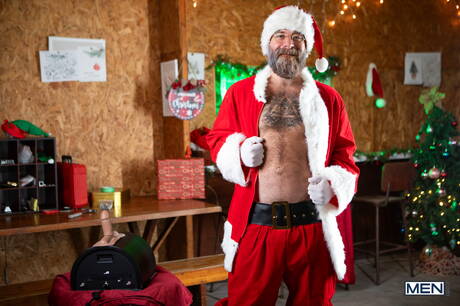 Canadian young Benjamin Blue and  Daddy Cakes have anal sex