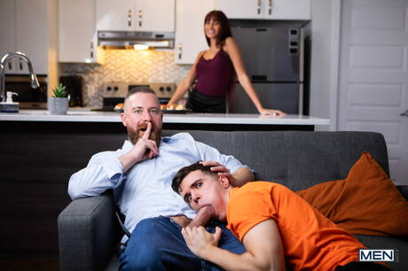 Beautiful trio Maverick Sun, Daddy Cakes and Mimi Monet love bisexual pleasure in the kitchen