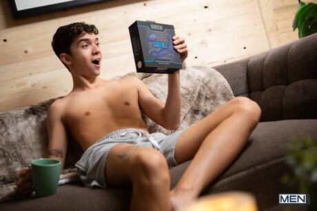 Canadian muscular Malik Delgaty and american young Sam Ledger love each other