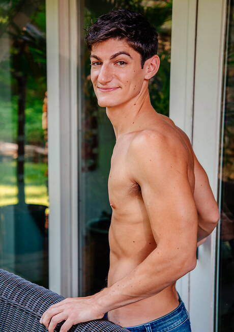 American hunky guy Aiden Ward and husky guy Sebastian Green in hot anal sex outdoor