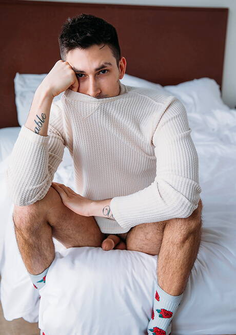 Cocky Boys: Os caras americanos gostosos e fortes Kane Fox e Tristan Hunter bem constituídos fazem sexo quente