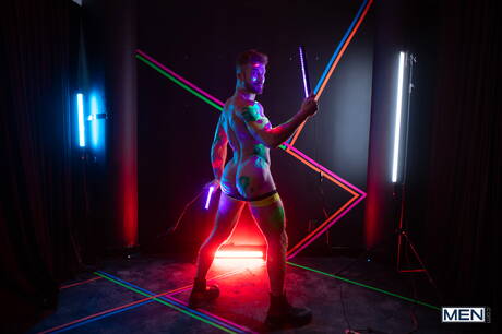 American pretty boy Theo Brady and french hairy stud Olivier Robert fuck after blowjob