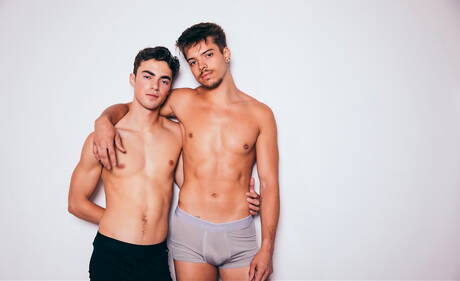 Gorący amerykańscy faceci, umięśniony Evan Knoxx i gorący młodzieniec Nick Floyd kochają się nawzajem