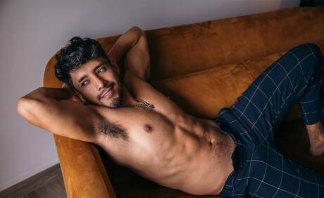 Latino beefy Abraham Shehell and american beefy Alfonso Osnaya drilling an ass