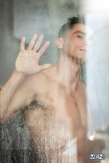 Portuguese bear Sir Peter and british stud Mister Deep Voice fuck ass after sucking cock in hot shower