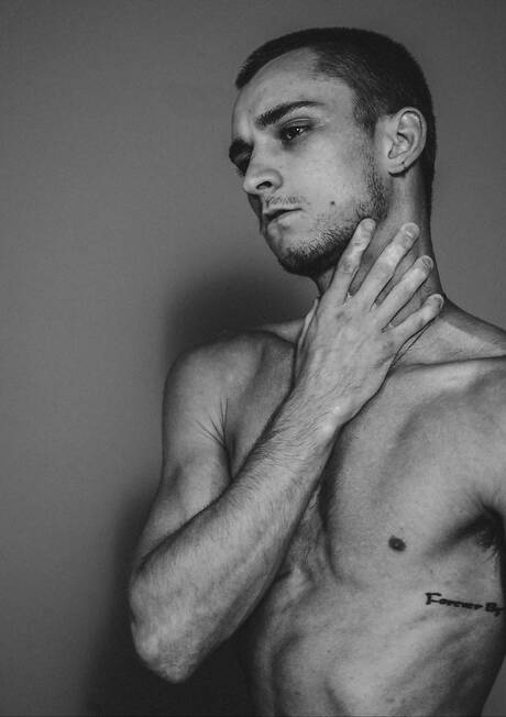 古巴硬漢Angel Elias和美國帥哥Theo Brady激情同性愛