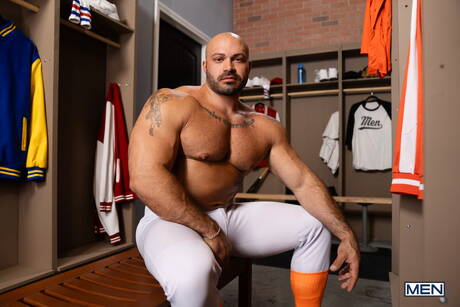 Seksowni Amerykanie, byk Dom King i silny byk Nick Cranston masturbujący się zabawką