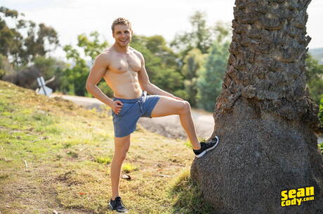 Husky guy Kieran and superstud Angelo in hot ass fuck action outside