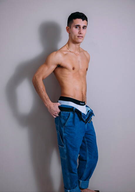 American hunk Jordan Starr and hunky guy Seth Cain in hot homosexual action