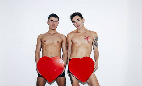 El joven oriental Cody Seiya y el chico duro Seth Cain se aman