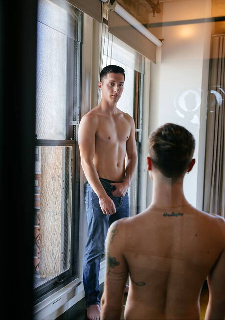 ハンク・セント・ダニエルとアメリカのタフガイ、トリスタン・ハンターの熱いアナルセックス